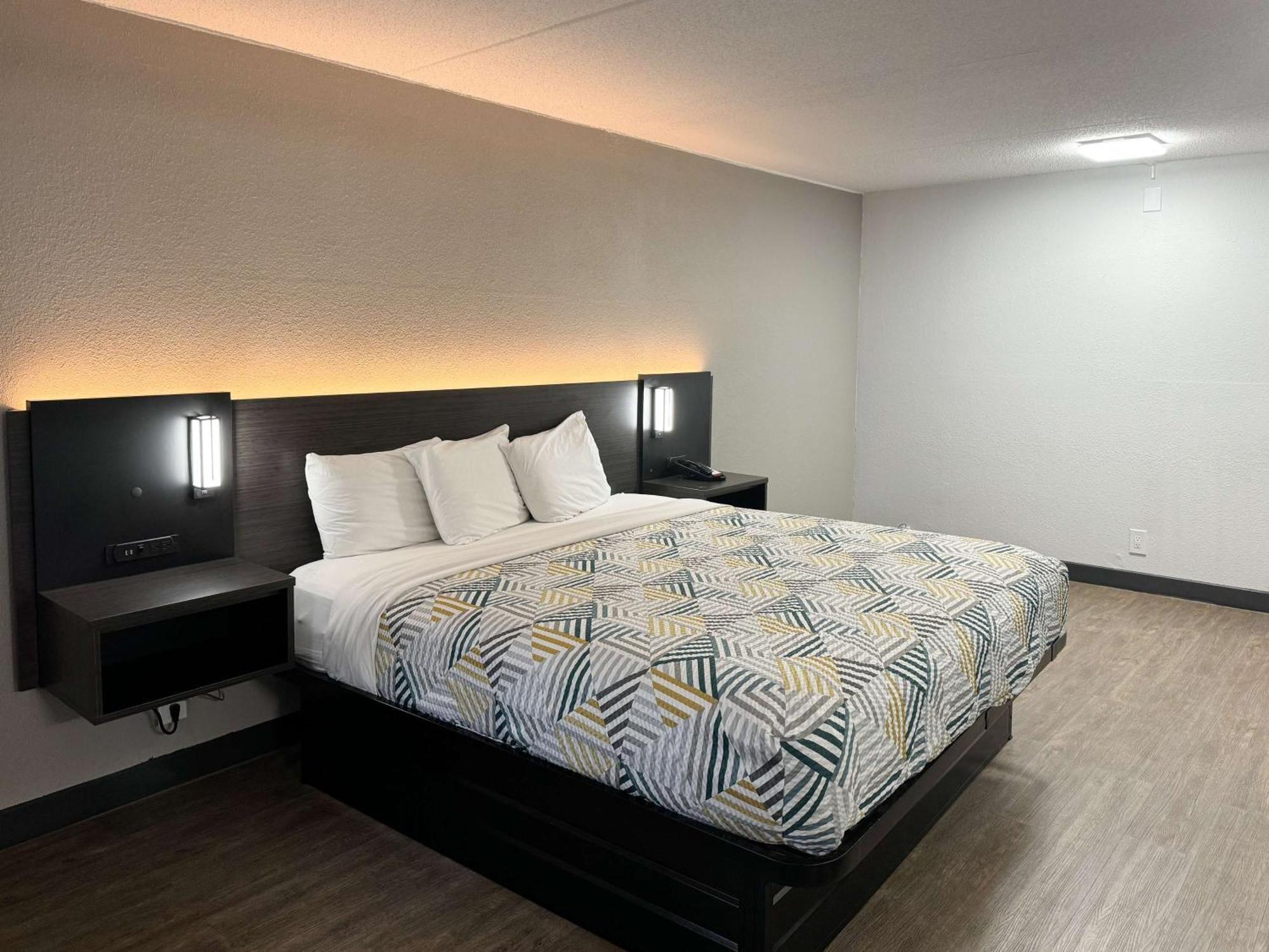 Motel 6 Huntsville Al University Dr. מראה חיצוני תמונה