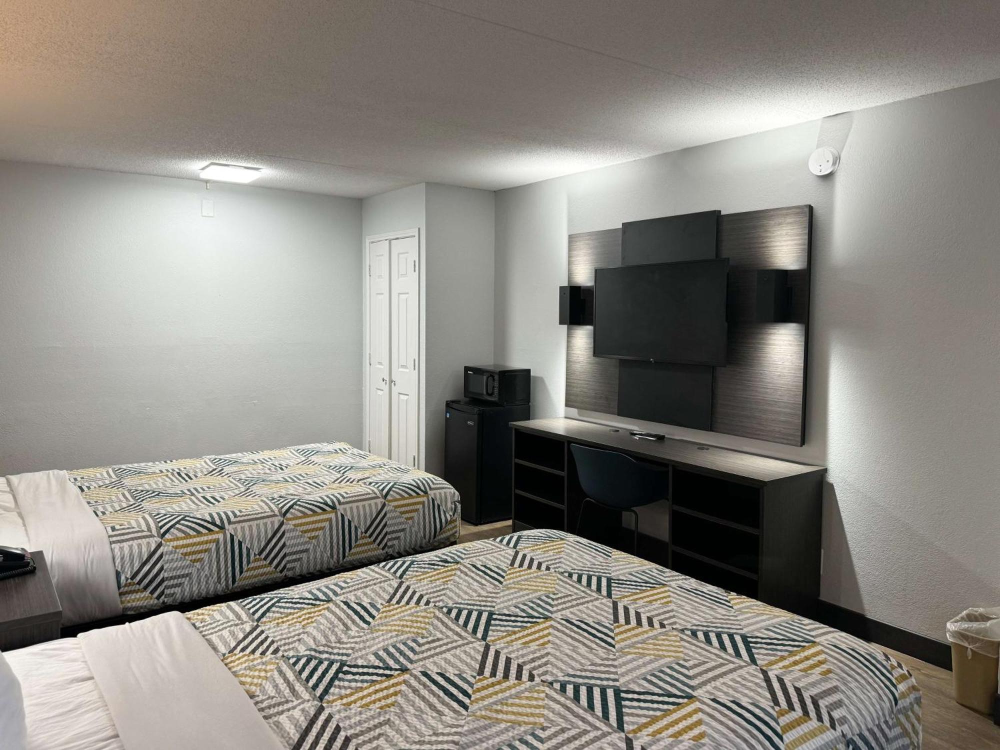 Motel 6 Huntsville Al University Dr. מראה חיצוני תמונה
