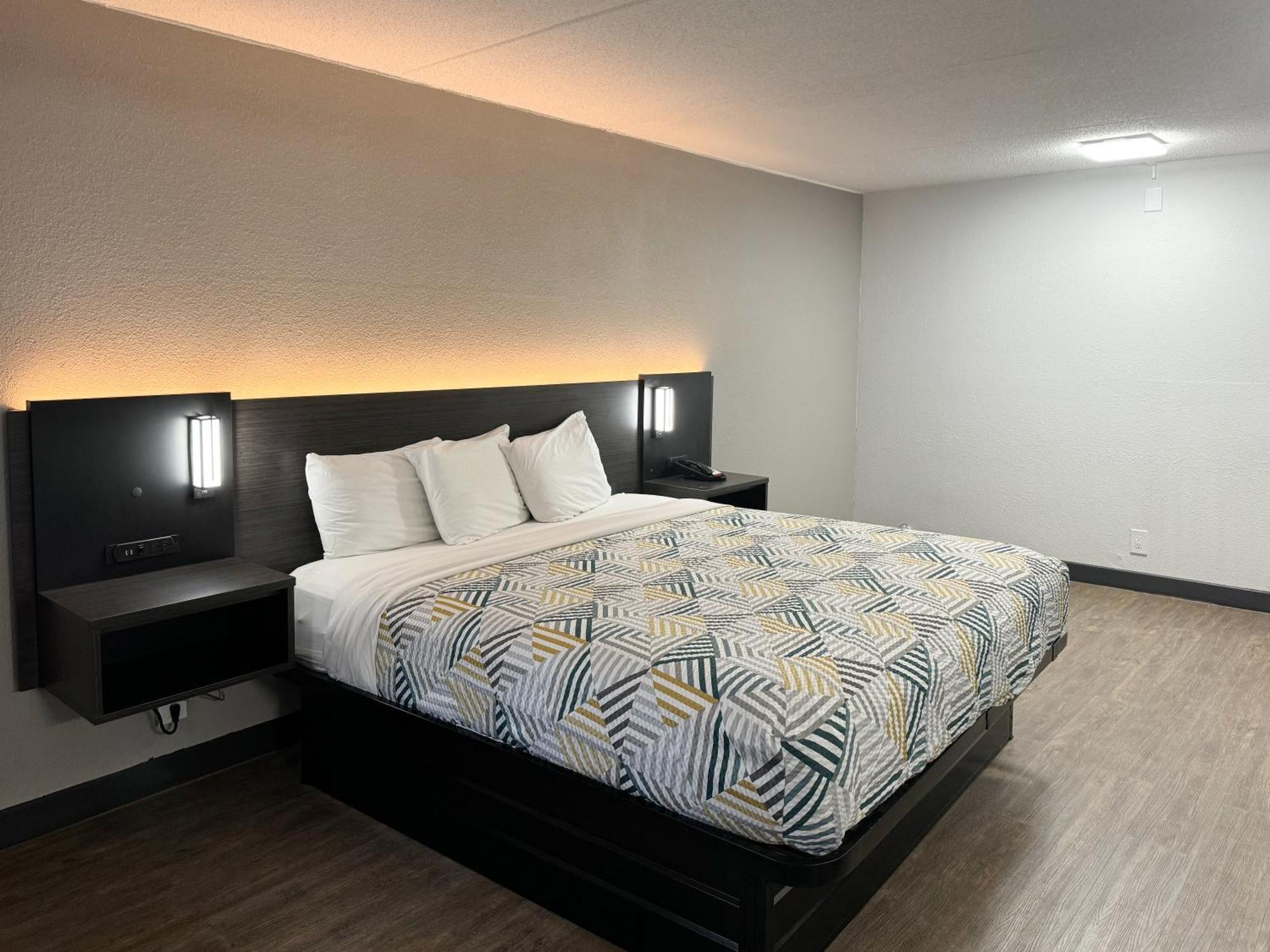 Motel 6 Huntsville Al University Dr. מראה חיצוני תמונה
