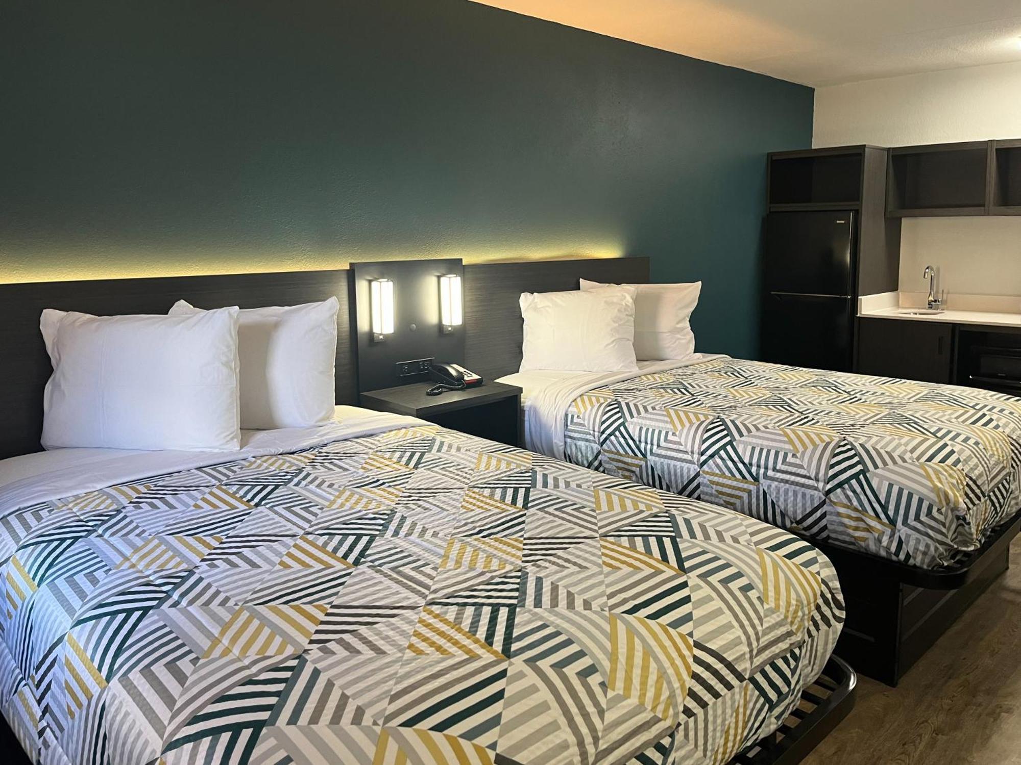 Motel 6 Huntsville Al University Dr. מראה חיצוני תמונה